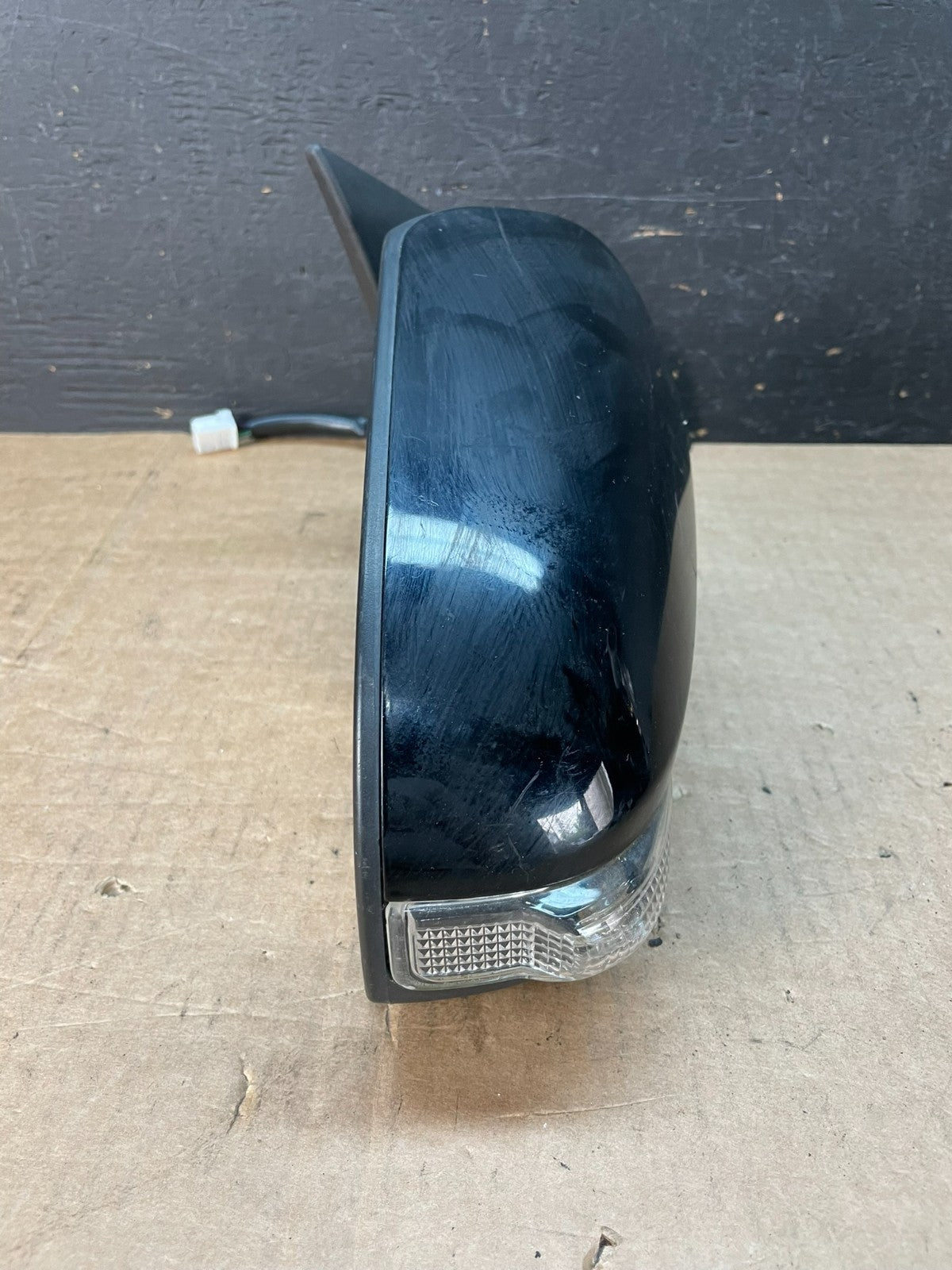 2013 - 2018 Toyota Avalon Right Passenger View Door Turn Sgn Mirror OE ae8472 DG10