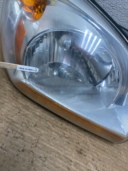 2005 to 2006 Kia Sportage Right Passenger RH Halogen Headlight Z2864 DW4
