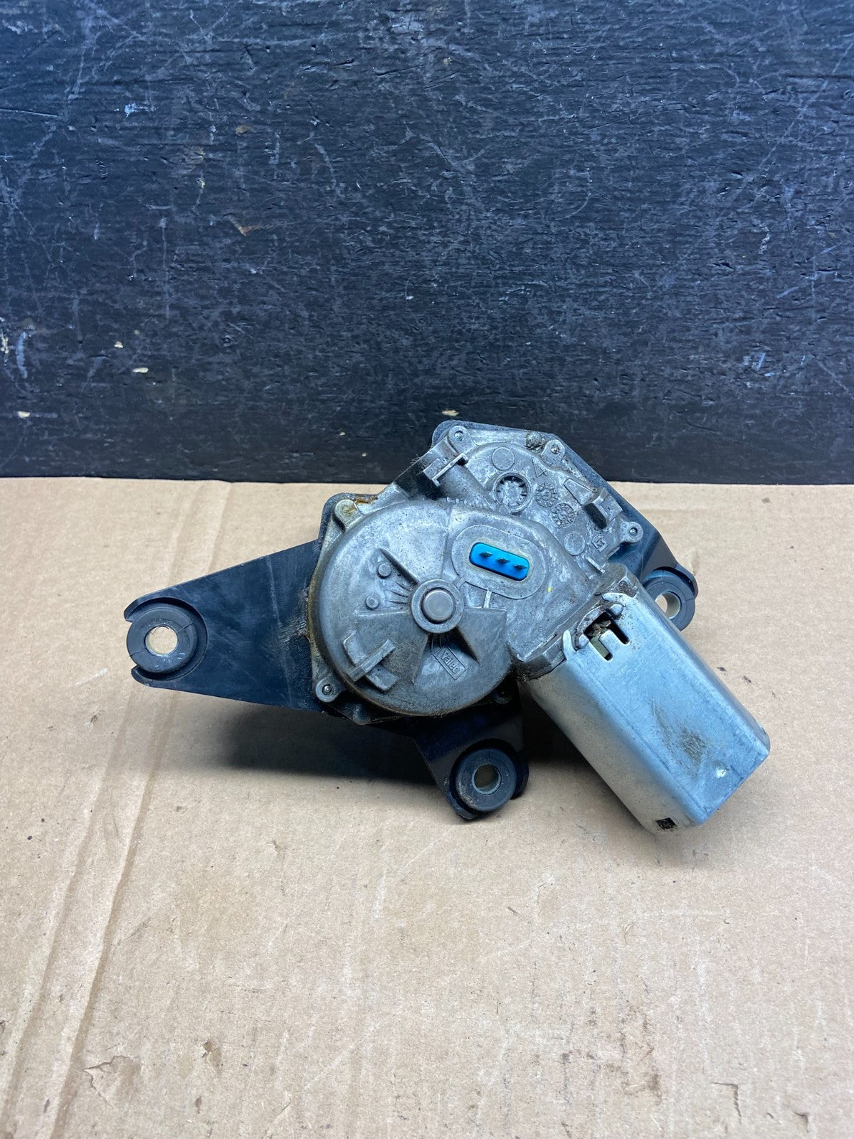 2004 to 2010 Chrysler PT Cruiser Rear Hatch Wiper Motor AE23294