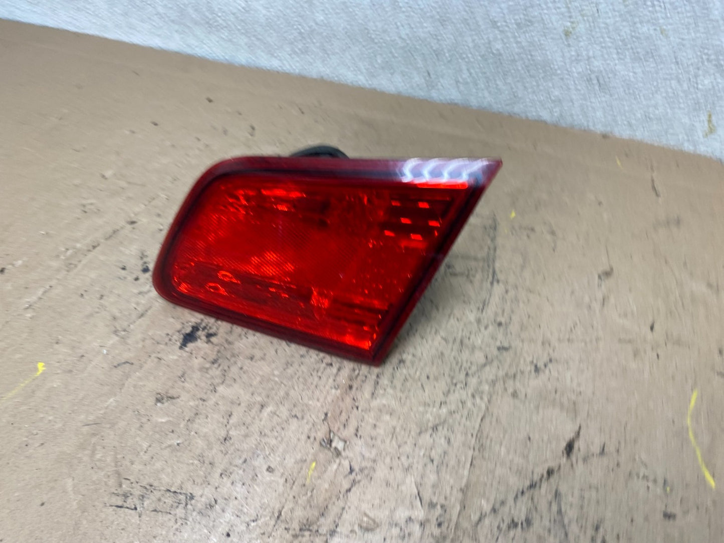 2010-2014 Subaru Legacy Right Passenger Rh Side Tail Light Inner Oem S1024 DW1