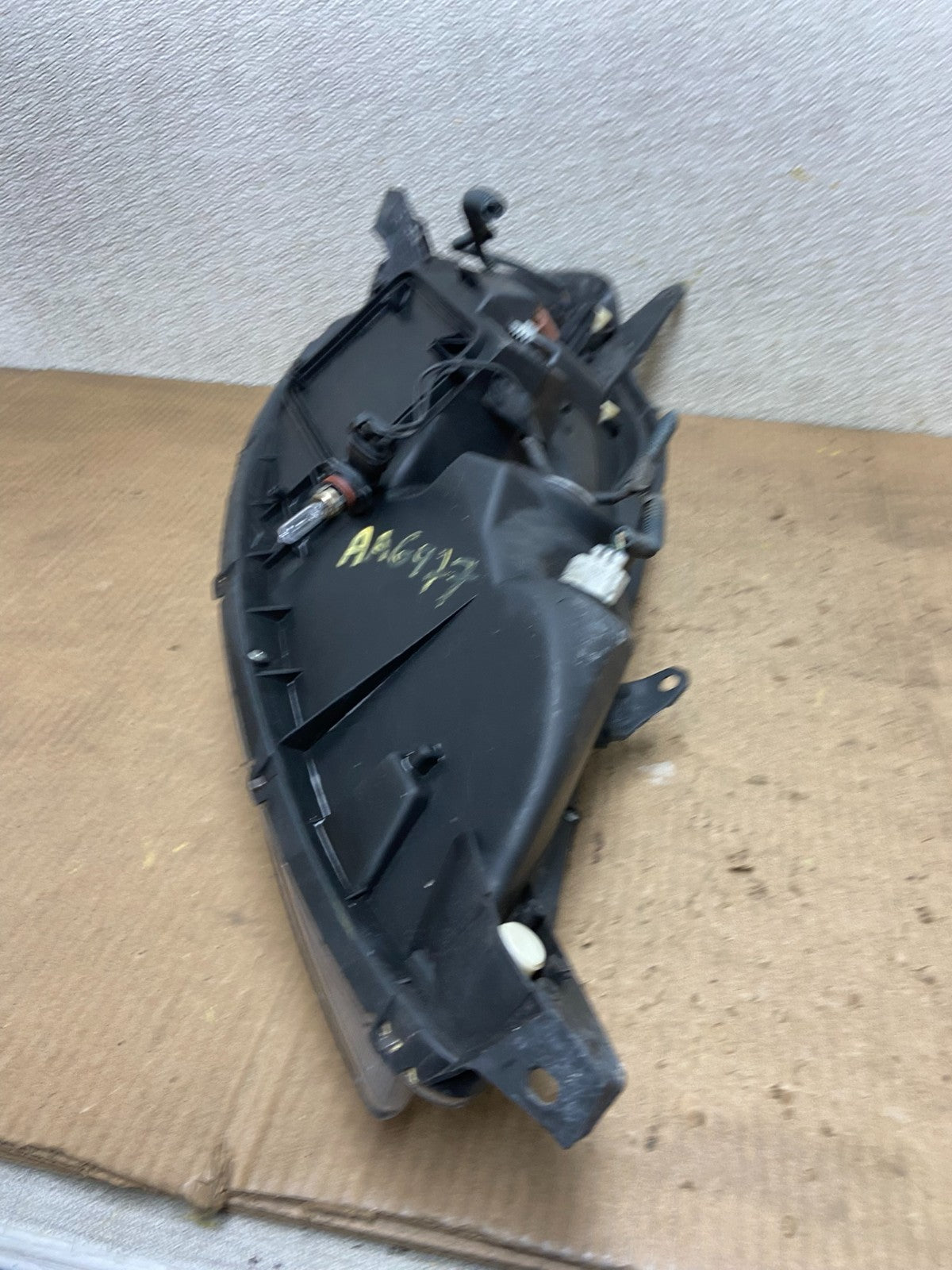2006 to 2010 Toyota Sienna Left Driver Lh Side Headlight Halogen AA6977 DW6