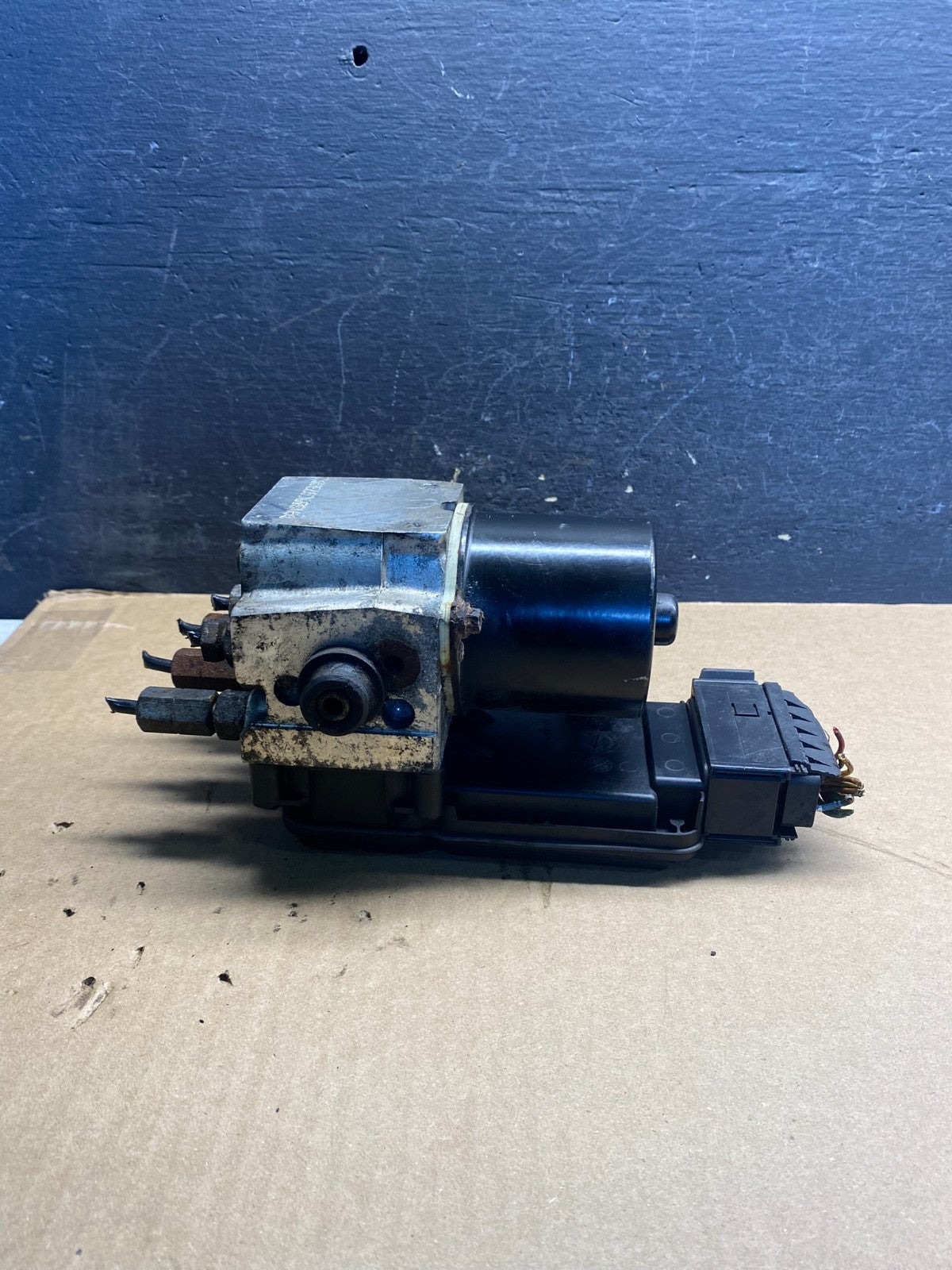 2004 2007 Ford E250 E350 Econoline Anti-Lock ABS Antilock Brake Pump af8932 DG4