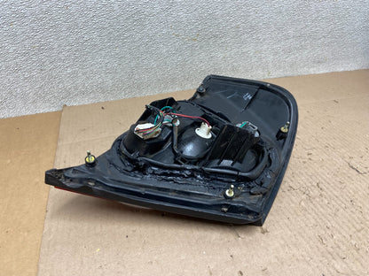 2000 to 2001 Nissan Altima Tail Light Right Passenger Rh Side OEM Z6146 DW6