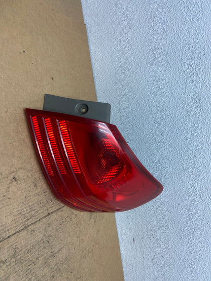 2008 to 2015 Nissan Rogue Right Passenger Rh Side Tail Light Oem AC3700 LK2