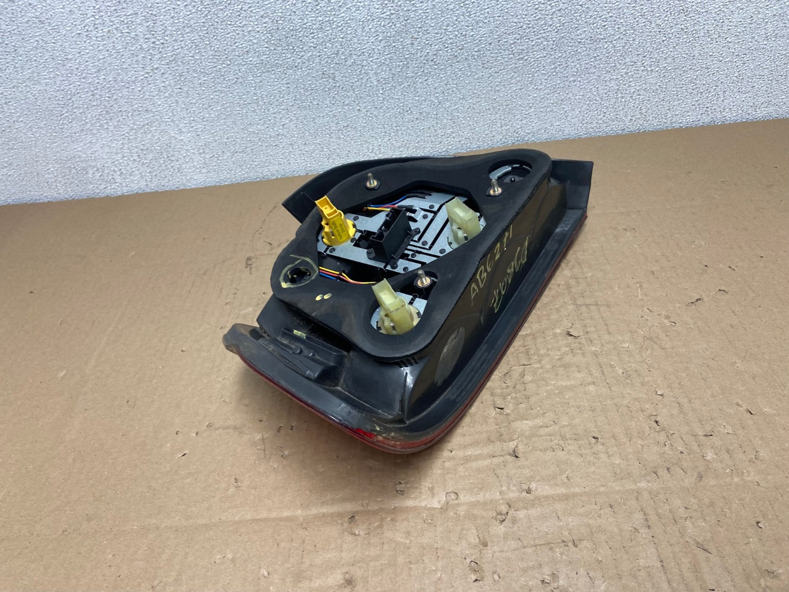 2001- 2003 BMW 5 Series E39 530i Right Passenger Rh Tail Light Oem AB6271 LK5