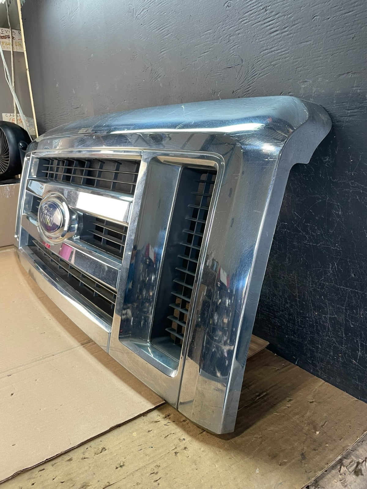 2008 to 2014 Ford Econoline E150 E250 Front Upper Chrome Grill Grille AD8409 DG1