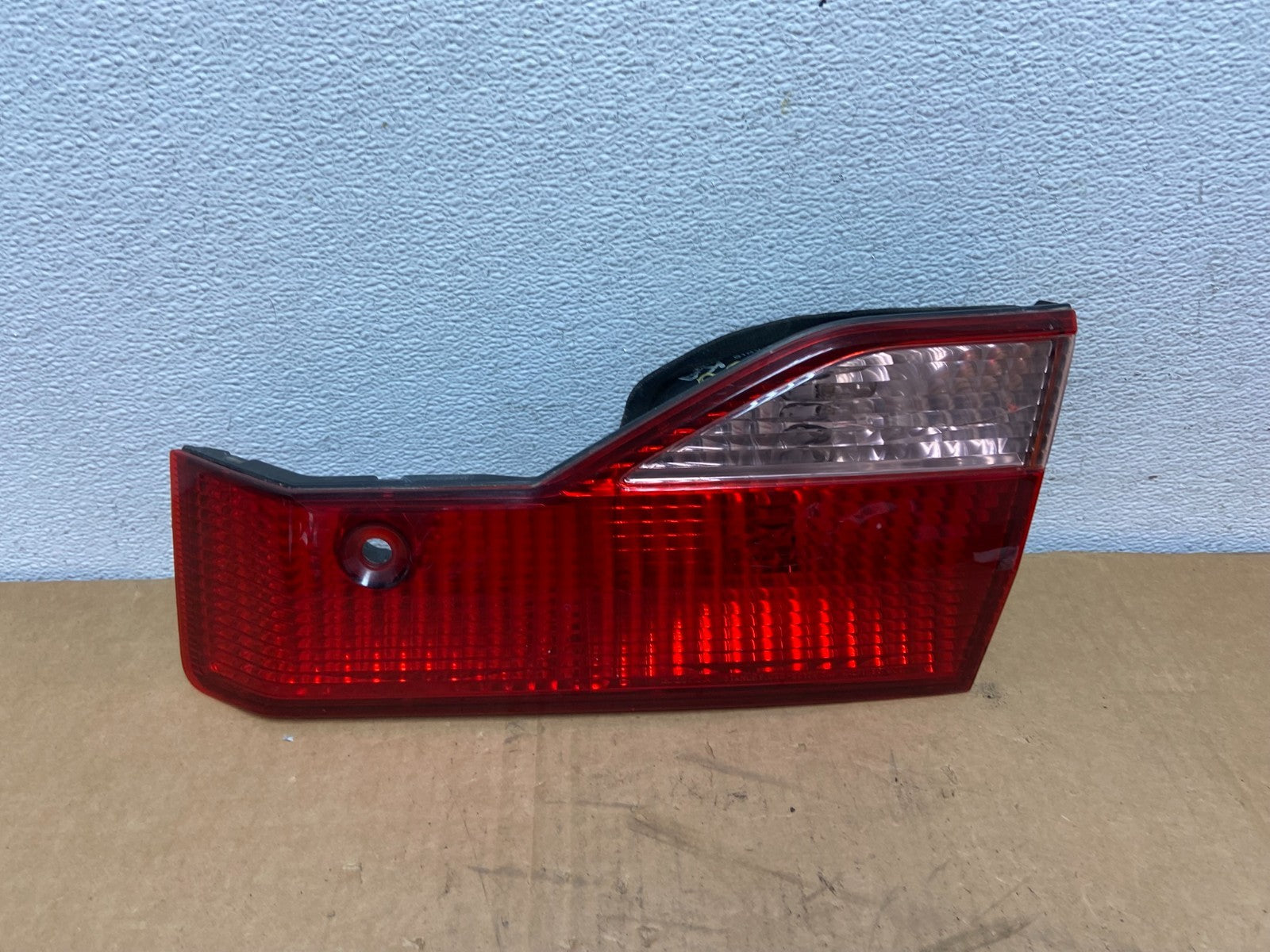 1998 to 2000 Honda Accord Right Passenger Side Inner Tail Light AC8540 DW0