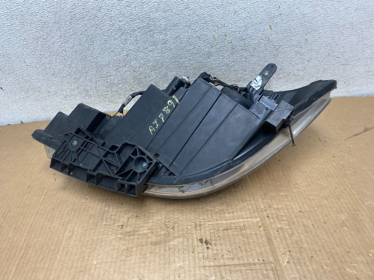 2008 to 2012 Nissan Versa Headlight Right Passenger Rh Side AI7891 DW7