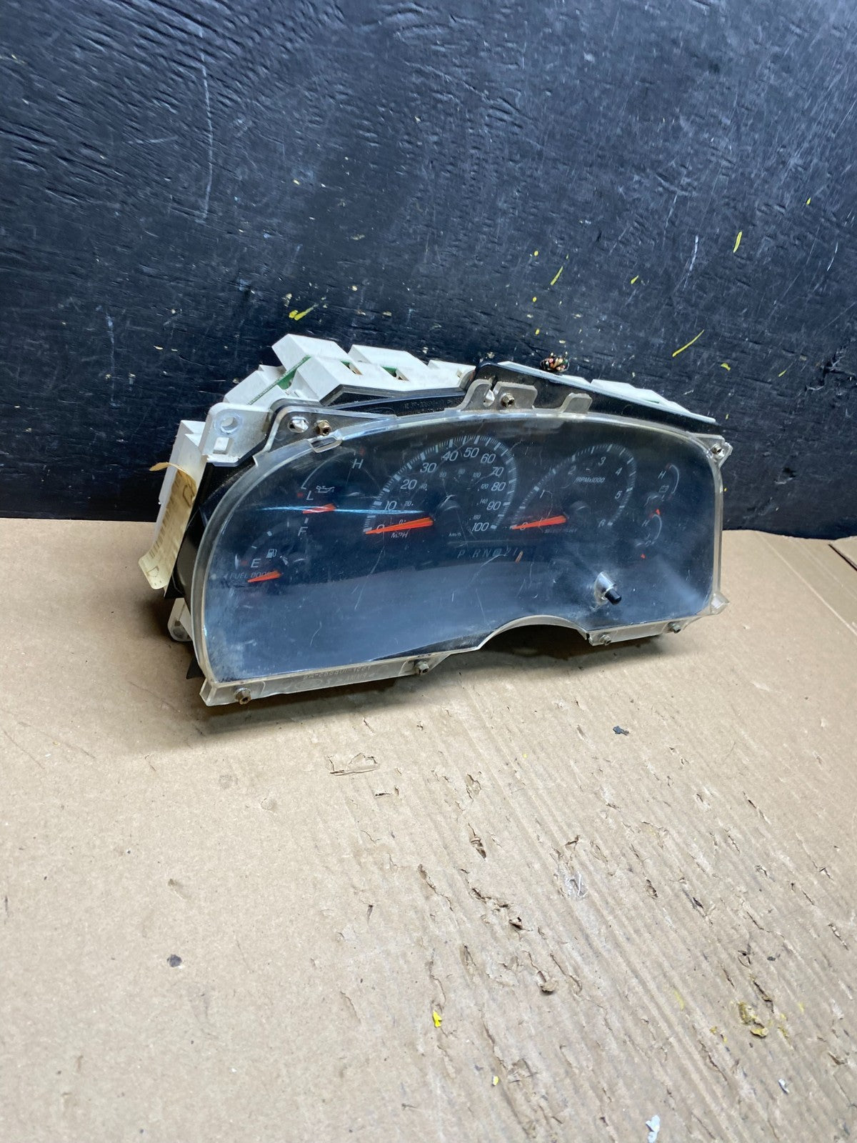 2000 2001 2002 Ford Expedition Speedometer Instrument Gauge Cluster T1567 DG2