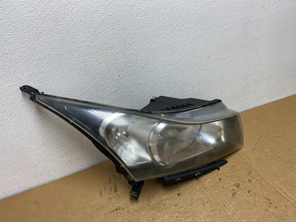2011 to 2015 Chevrolet Cruze Halogen Right Passenger Rh Headlight AC8128 DW2