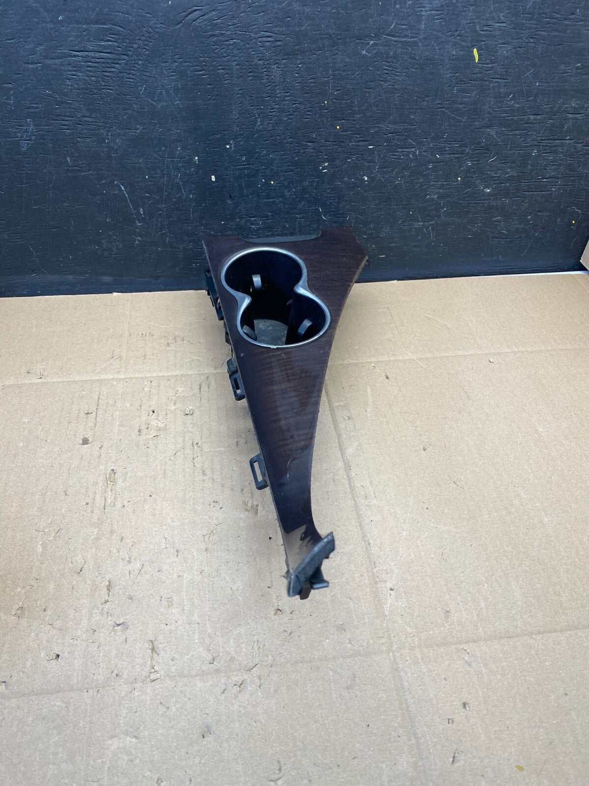 2014 to 2016 Infiniti Q50 Front Center Console Cup Holder Bezel Trim L8939 DG1