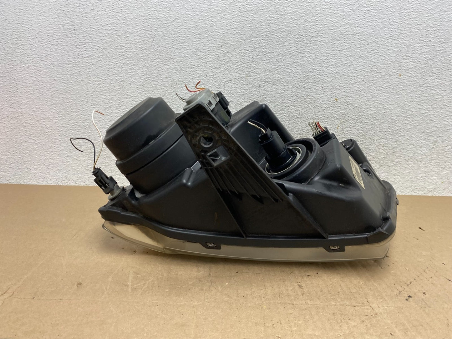 2011-2013 Jeep Grand Cherokee Right Passenger Xenon Headlight AE6768 DW7