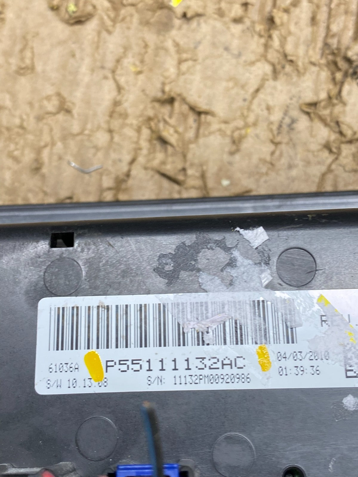 2009-2013 Jeep Patriot Dash Climate Temperature Control Radio Bezel OEM V7473 DG6