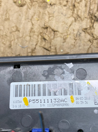 2009-2013 Jeep Patriot Dash Climate Temperature Control Radio Bezel OEM V7473 DG6
