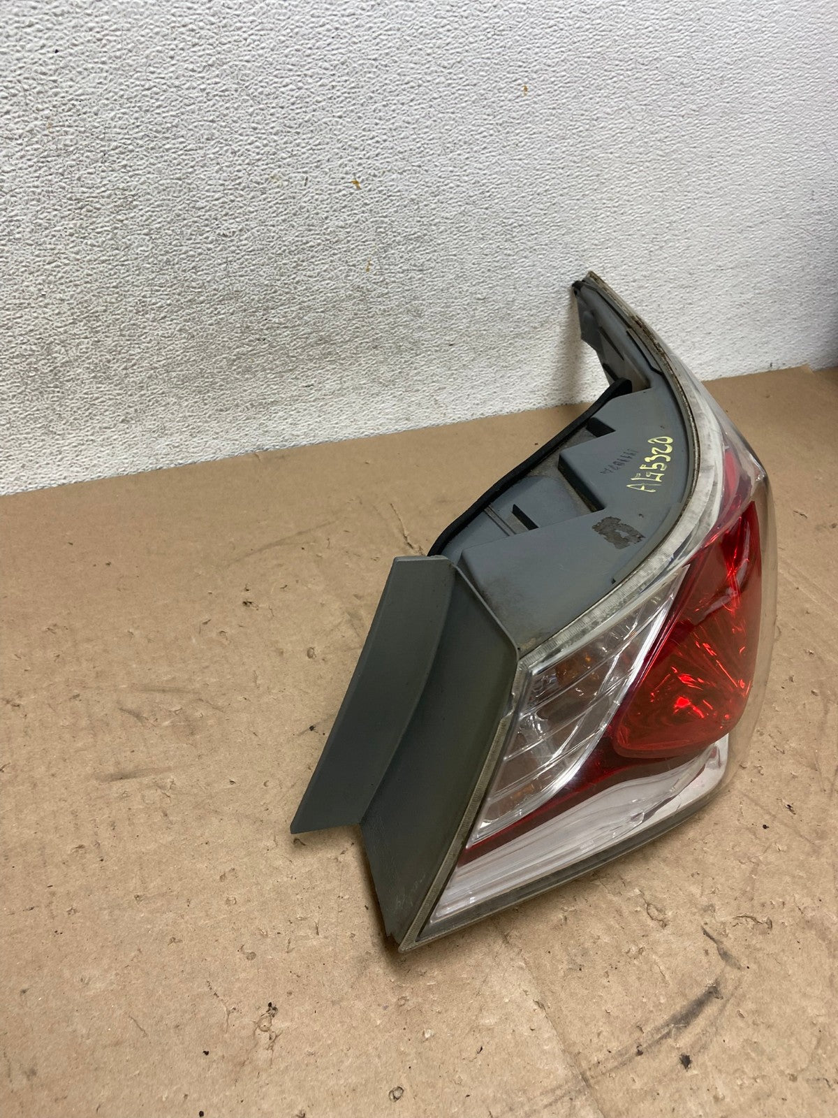 2011 - 2015 Hyundai Sonata Hybrid Right Passenger RH Tail Light AG5320 LK2