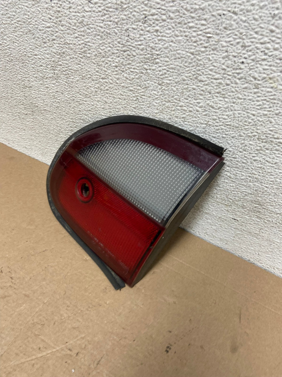 1997 to 2003 Chevrolet Malibu Right Passenger RH Inner Tail Light AF4710 LK1