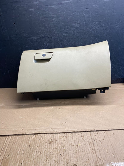2013 to 2016 Ford Fusion Front Right Passenger Storage Glove Box ag0137 DG0