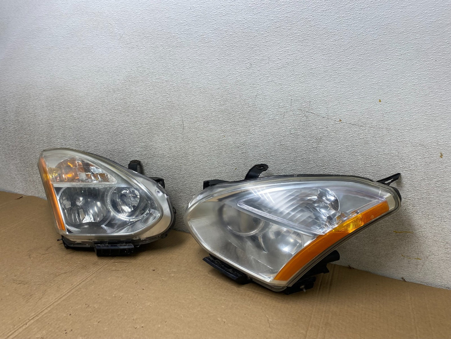 2009-2013 Nissan Rogue Left+Right Side Set Halogen Headlights V1058 DW1