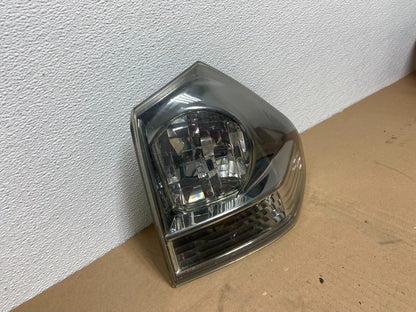 2004 to 2009 Lexus Rx350 RX330 Right Passenger Tail Light OEM AB6334 DW2