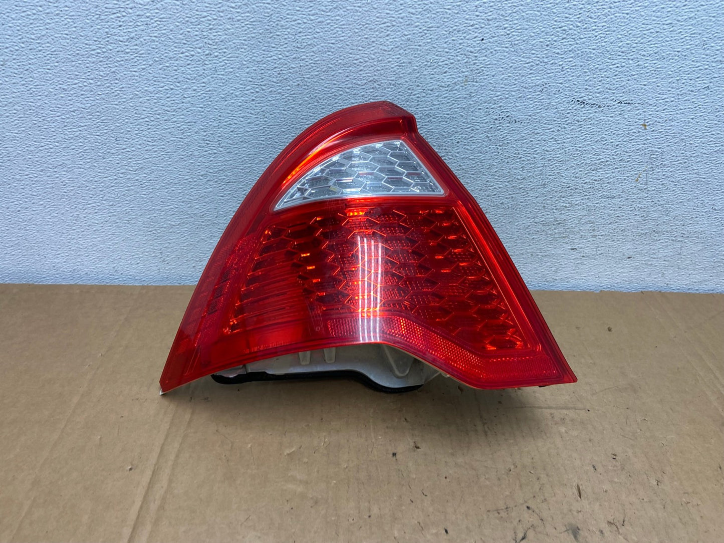 2010 2011 2012 Ford Fusion Left Driver LH Side Tail Light AD2784 LK0