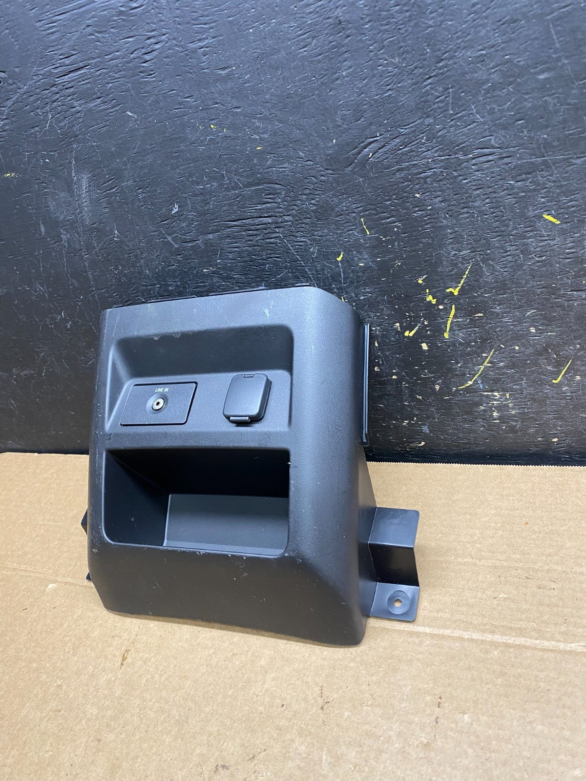 2015-2019 Ford F-150 Dash Low Media Bin Tray Pocket Aux 12v Power Port W6470 DG1