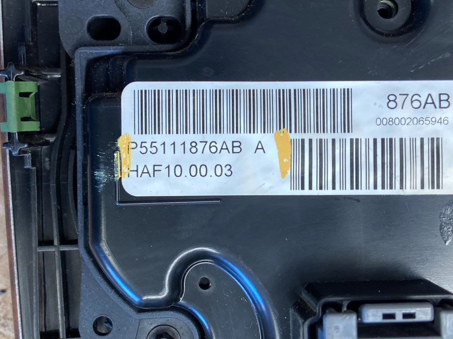 2008 to 2010 Jeep Grand Cherokee Center Navi Radio Bezel OEM Y7795 DG5