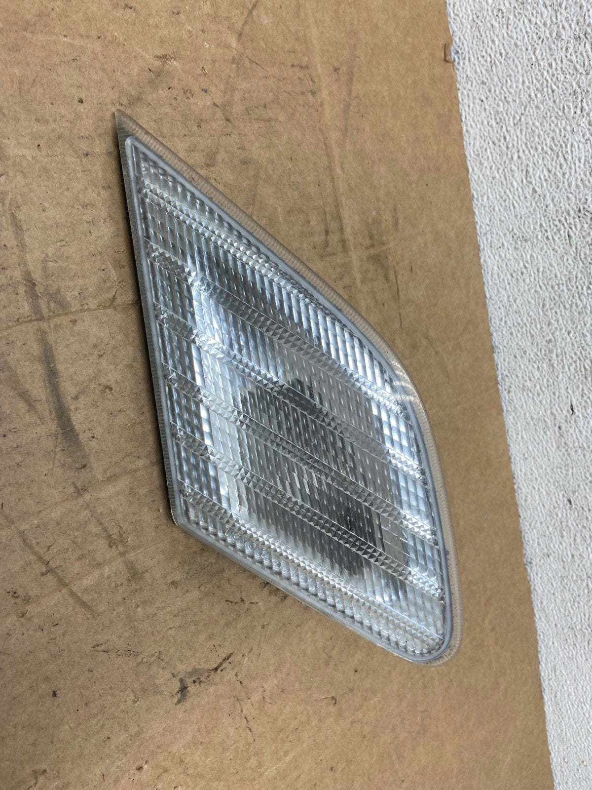 2000 2001 2002 Toyota Avalon Left Driver Lh Side Inner Tail Light AD6303 LK0