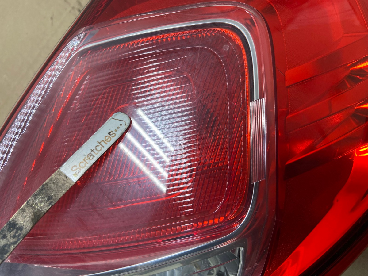 2014 to 2019 Ford Fiesta Hatchback Passenger Right Side Tail Light 4 Door AI21613