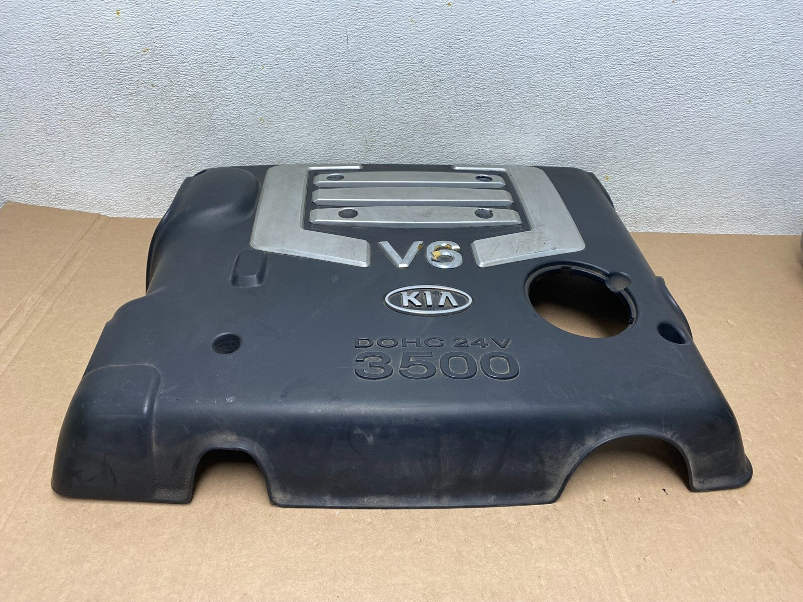 2003 to 2006 Kia Sorento 3.5L V6 Engine Motor Top Lid Cap Cover E6219 DG10