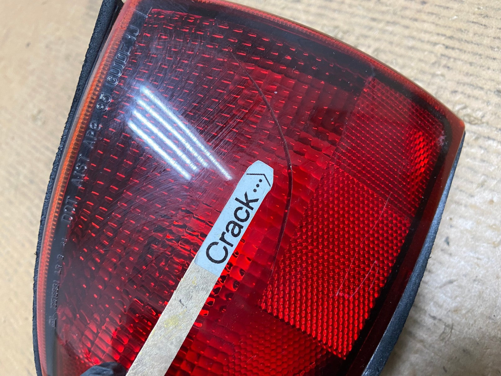 1997 1998 1999 Chevrolet Cavalier Left Driver LH Tail Light AE1581 LK4