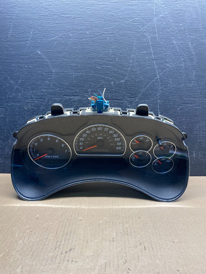 2002 to 2005 Chevrolet Trailblazer Speedometer Cluster Gauge AG1830 DG0