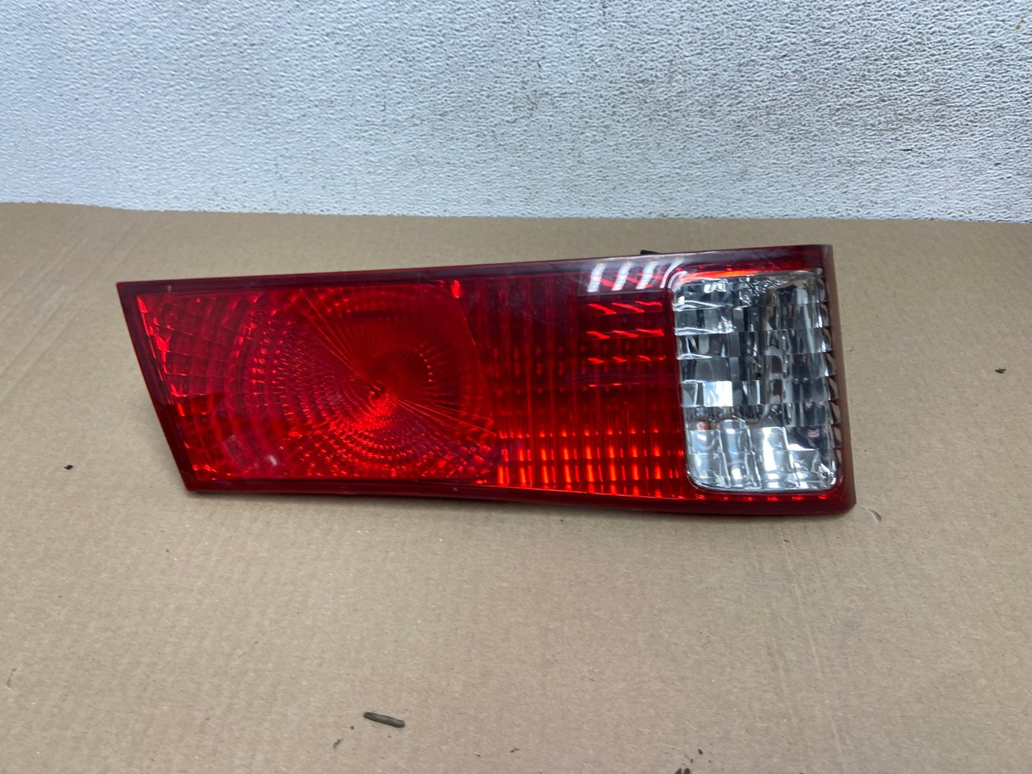 2000-2001 Toyota Camry Tail Light Left Driver LH Side Inner AE9406 LK0