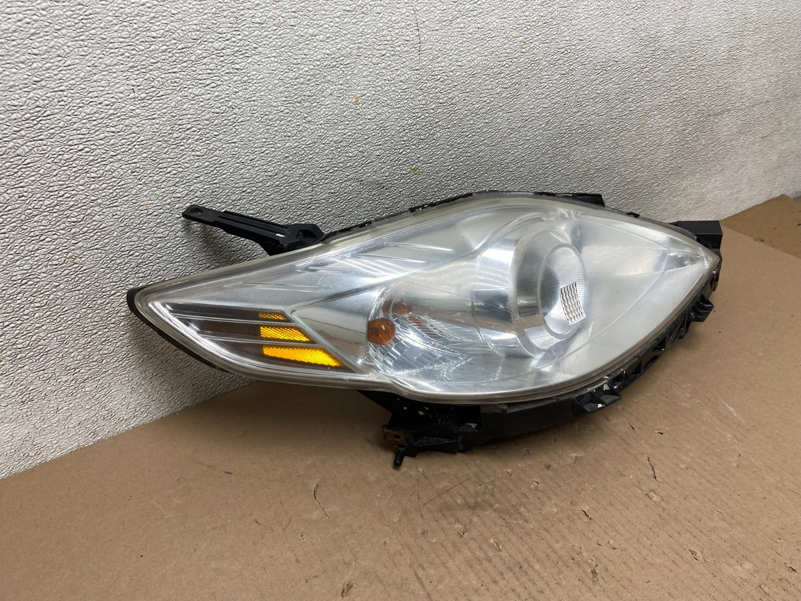 2008 2009 2010 Mazda 5 Right Passenger RH Halogen Headlight AB5936 DW2
