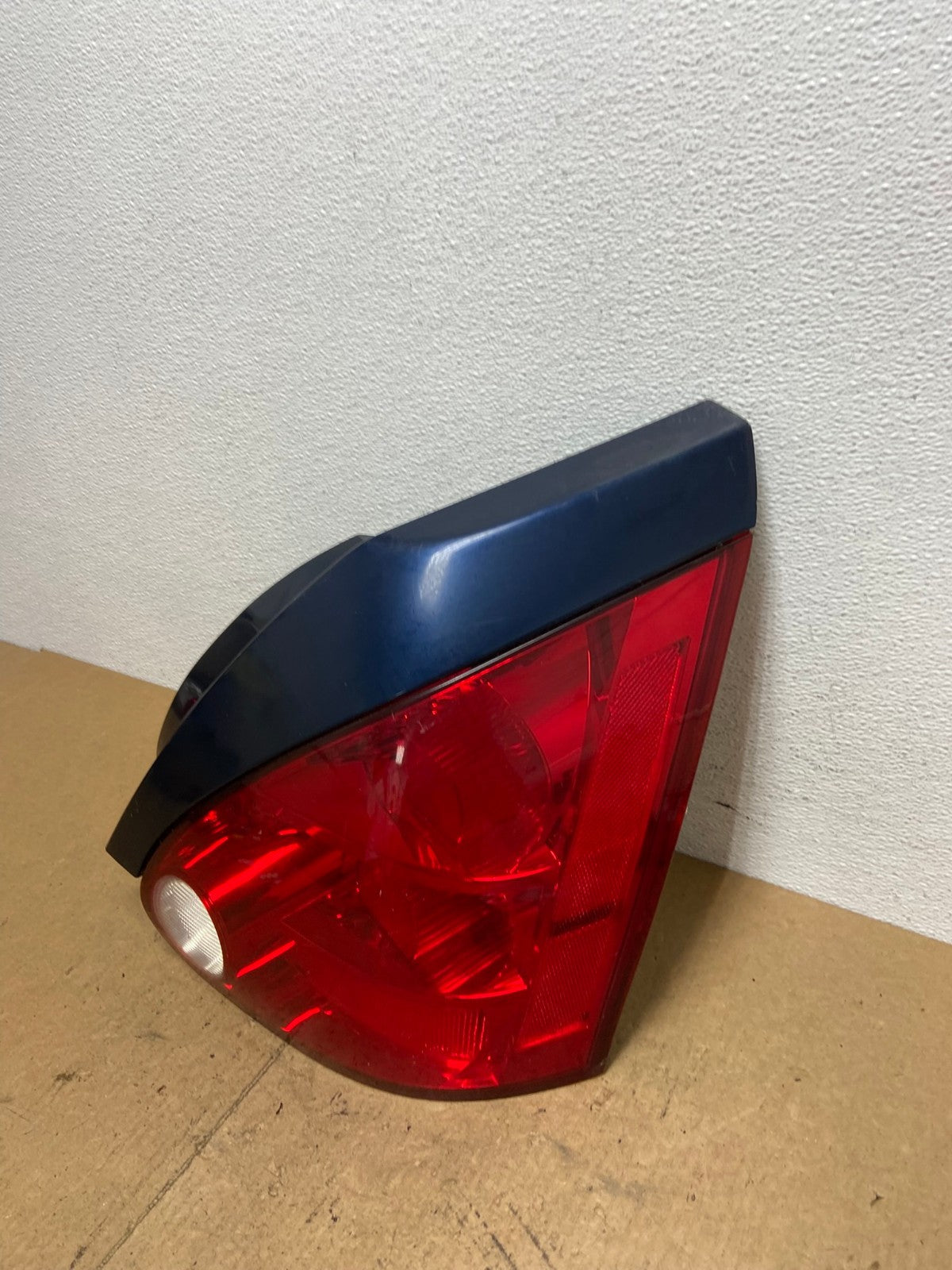 2004 2005 2006 2007 2008 Nissan Maxima Right Passenger Tail Light Oem AC3645 LK1