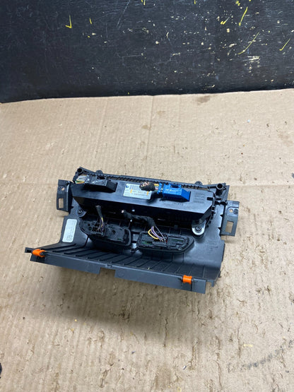 2017 to 2019 Ford Escape Ac Heater Climate Control Temperature Y7885 DG3
