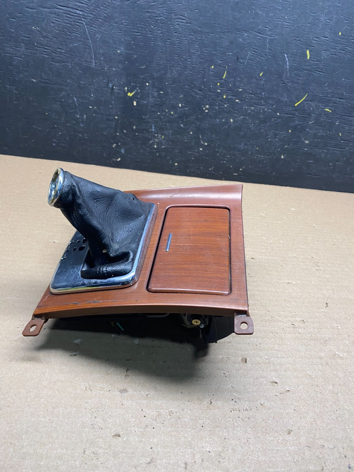 2006 to 2010 Infiniti M35 Center Console Gear Shifter Floor Bezel OEM S2688 DG4