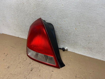 2001-2003 Sedan Hyundai Elantra Left Driver Lh Side Tail Light AH5989 LK2