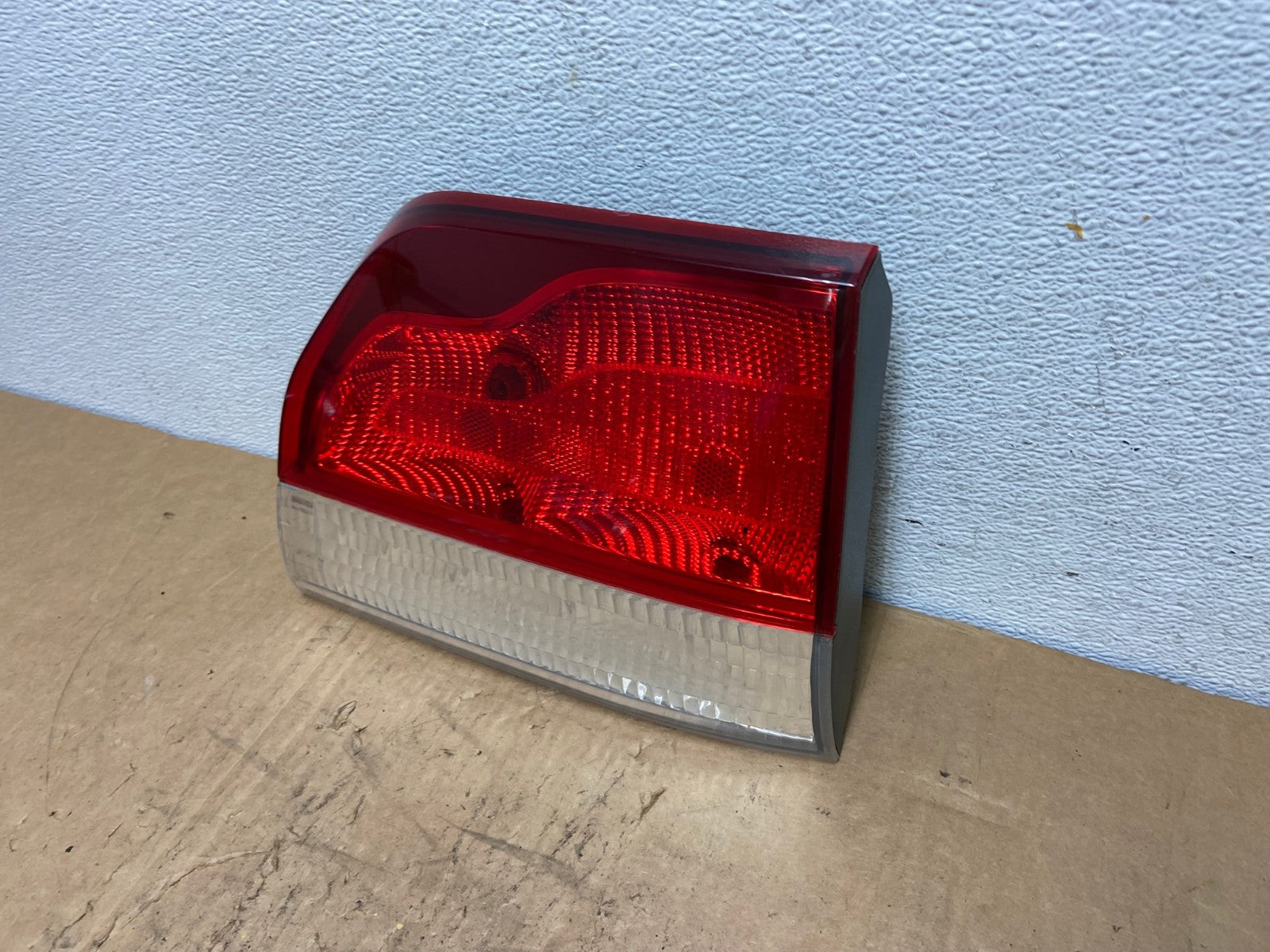 2011 to 2013 Dodge Durango Left Driver LH Side Tail Light Inner AD0504 LK1