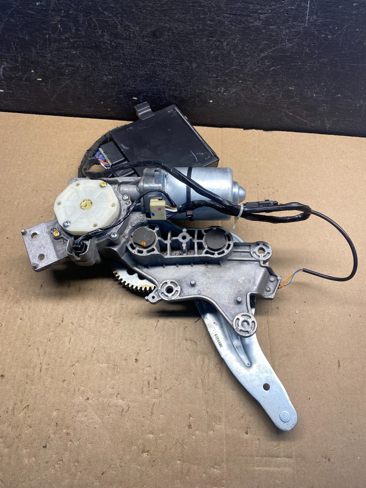 2009-2012 GMC Acadia Power Motor Liftgate Tailgate Control Module AE7497 DG0