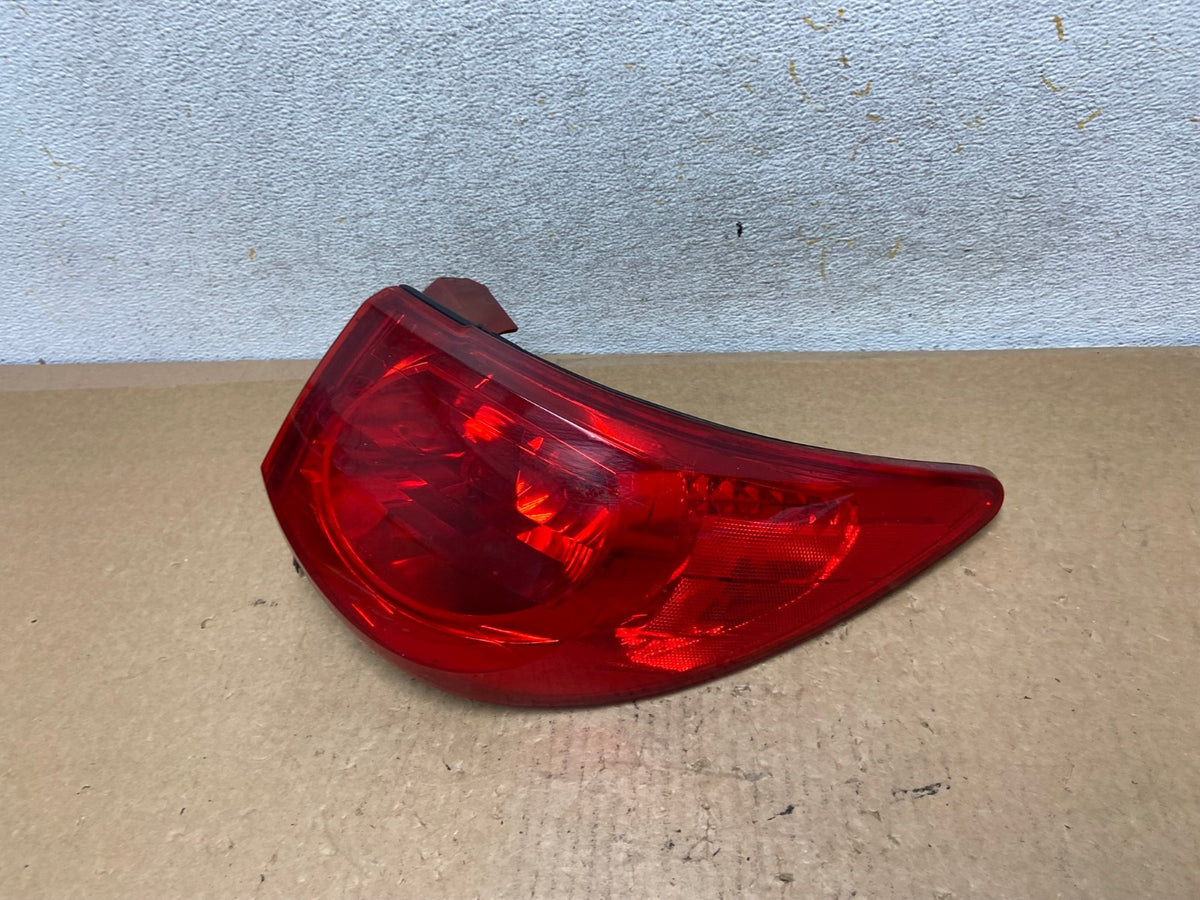 2009 2010 2011 2012 Chevrolet Traverse Right Passenger Tail Light AI3500 LK1