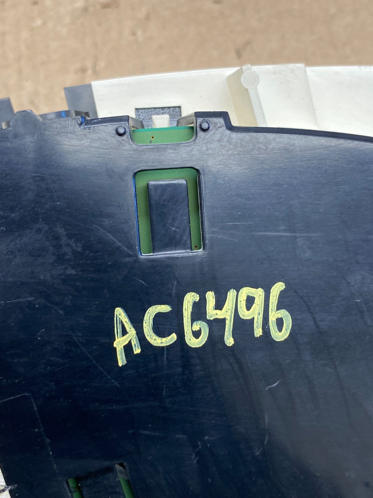 2004 to 2007 Chevrolet Express Speedometer Cluster Gauge AC6496 DG8