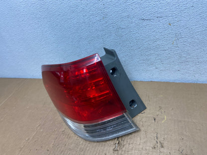 2008 2009 2010 Honda Odyssey Left Driver LH Side Tail Light AD2443 LK1