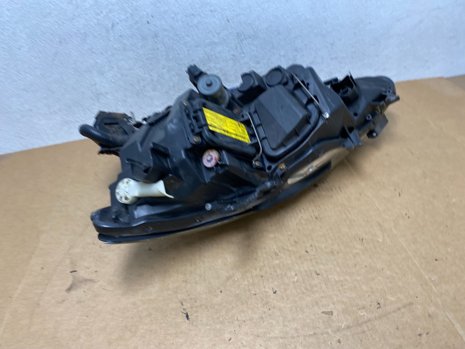 2006 - 2010 Lexus IS250 Right Passenger RH Side Xenon Headlight AE3171 DW10