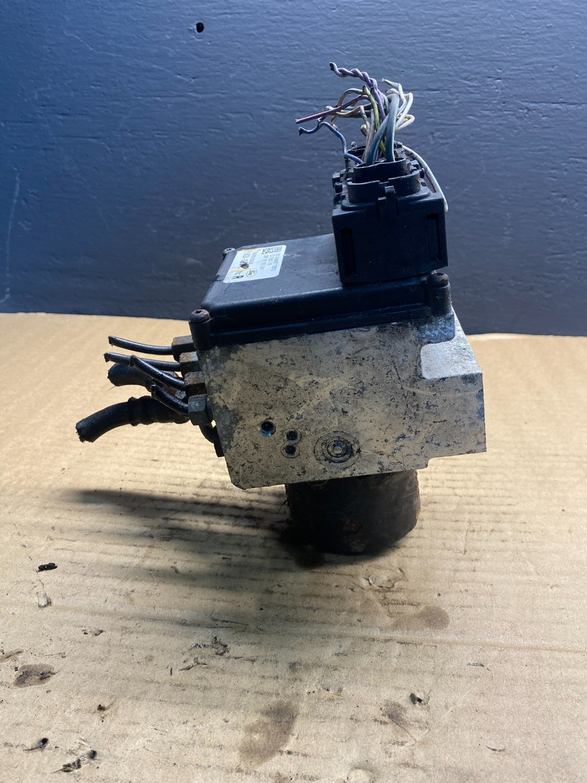 2011 - 2014 Ford E250 E350 Van  ABS Anti Lock Brake Pump Module Oem AB7139 DG2