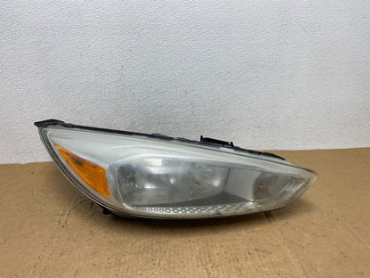 2015-2017 Ford Focus Right Passenger Rh Side Halogen Headlight AD0628 DW0