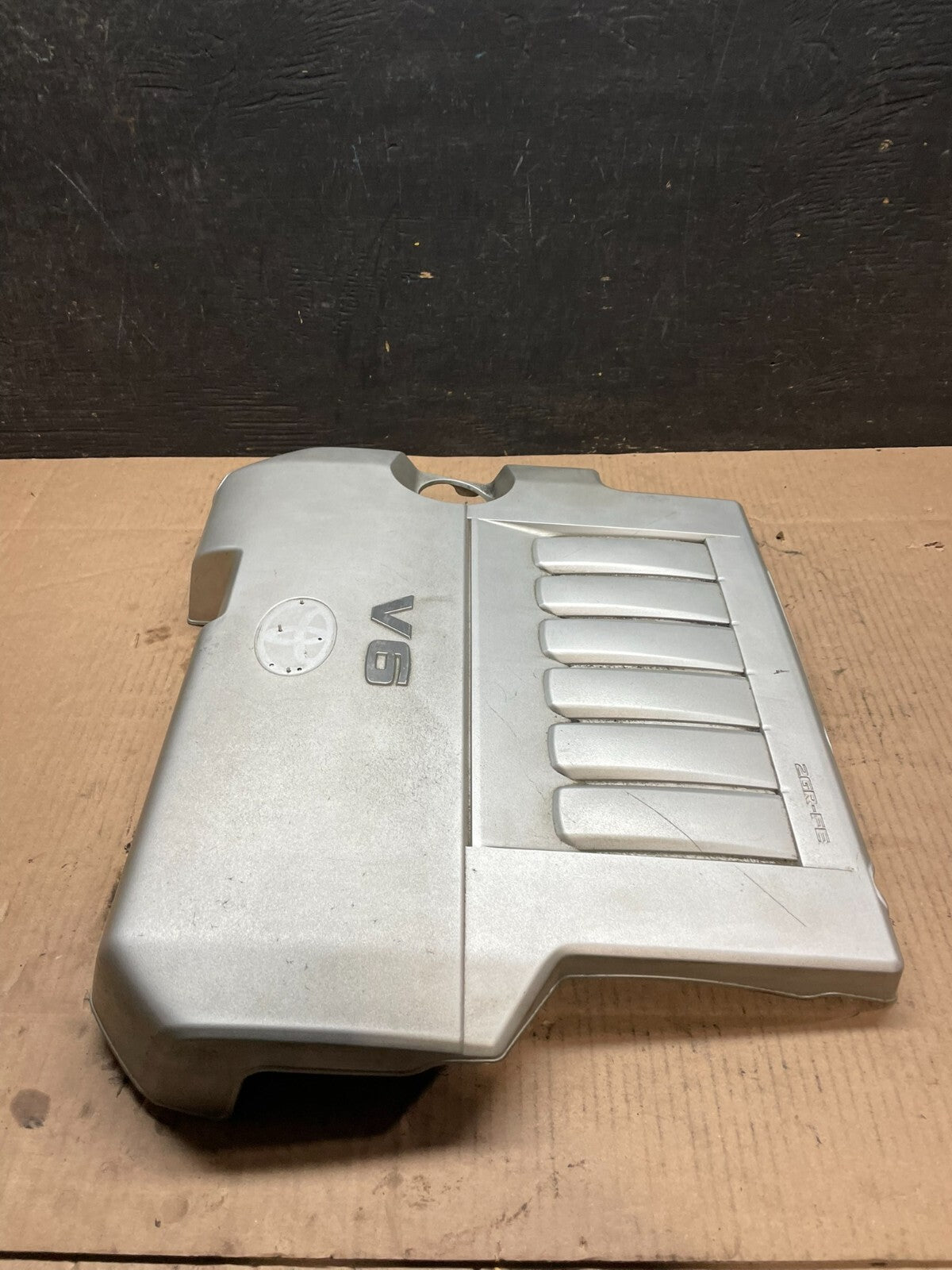 2008 to 2010 Toyota Highlander Top Engine Cover Lid J6931 PS3