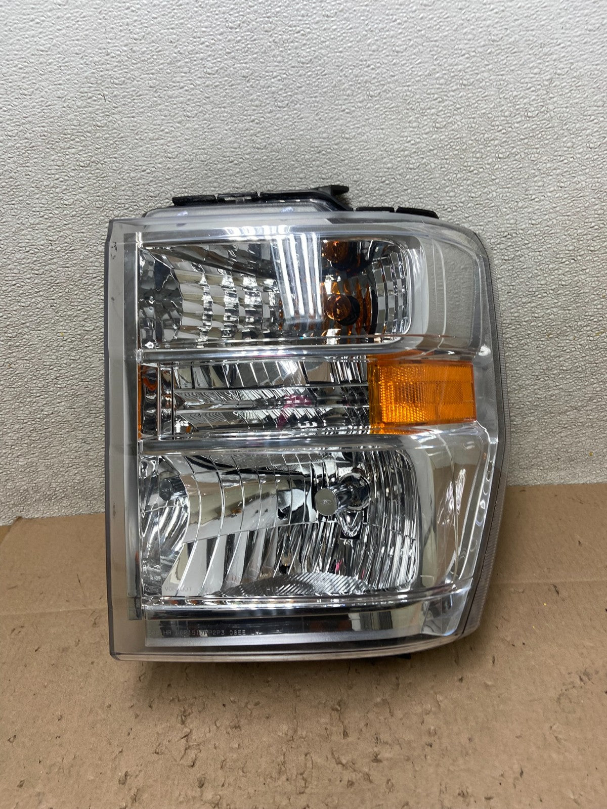 2008-2014 Ford Econoline E150 E250 E350 Left Driver LH Headlight OEM Z6411 DW0