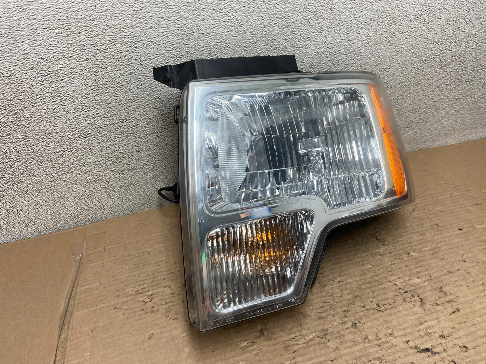 2009 to 2014 Ford F-150 F150 Left Driver Lh Halogen Headlight Oem AA9616 DW2