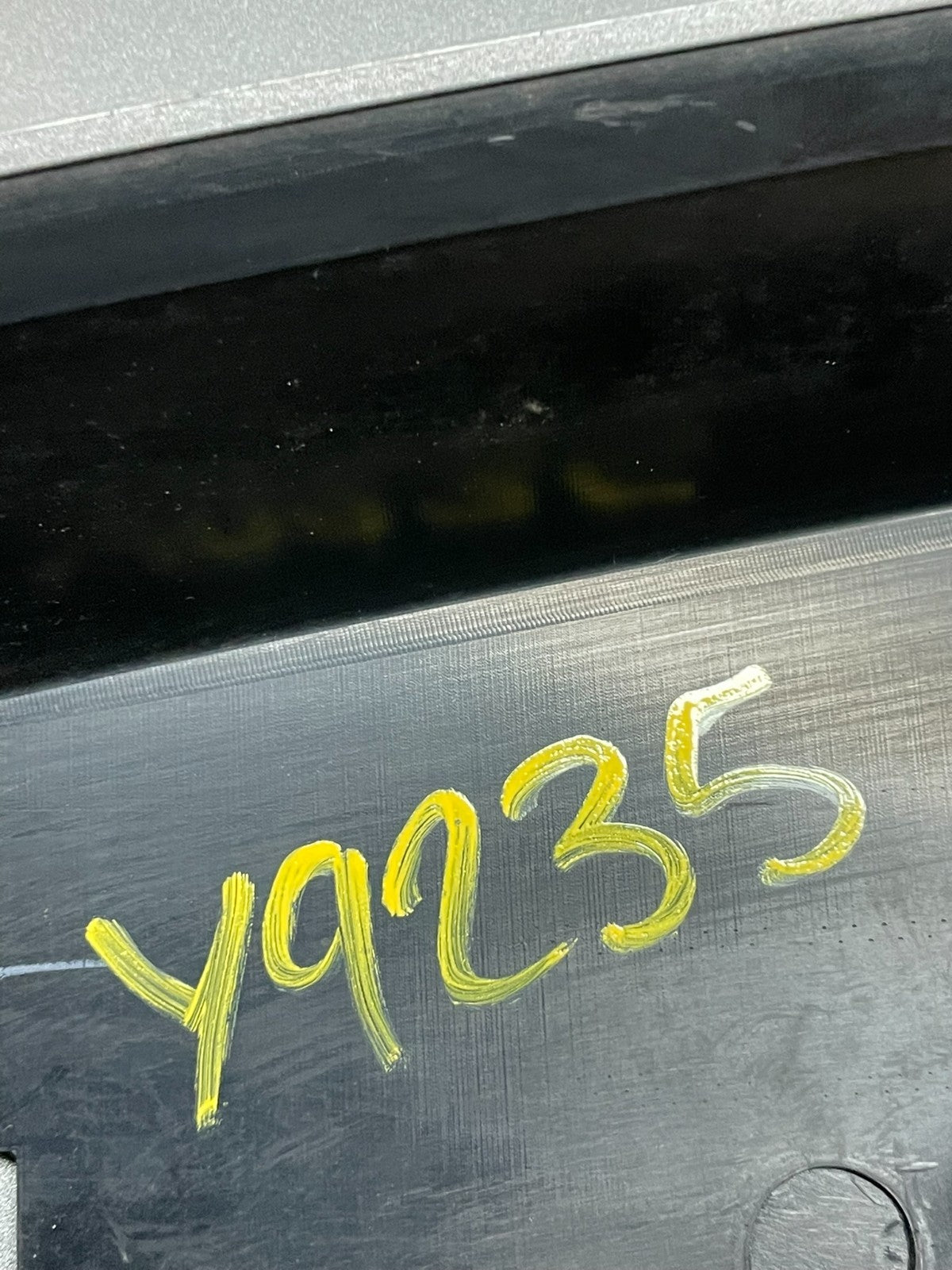 2007 to 2010 Jeep Compass Spoiler 3RD Third Break Light Rear OEM Y9235 DG11