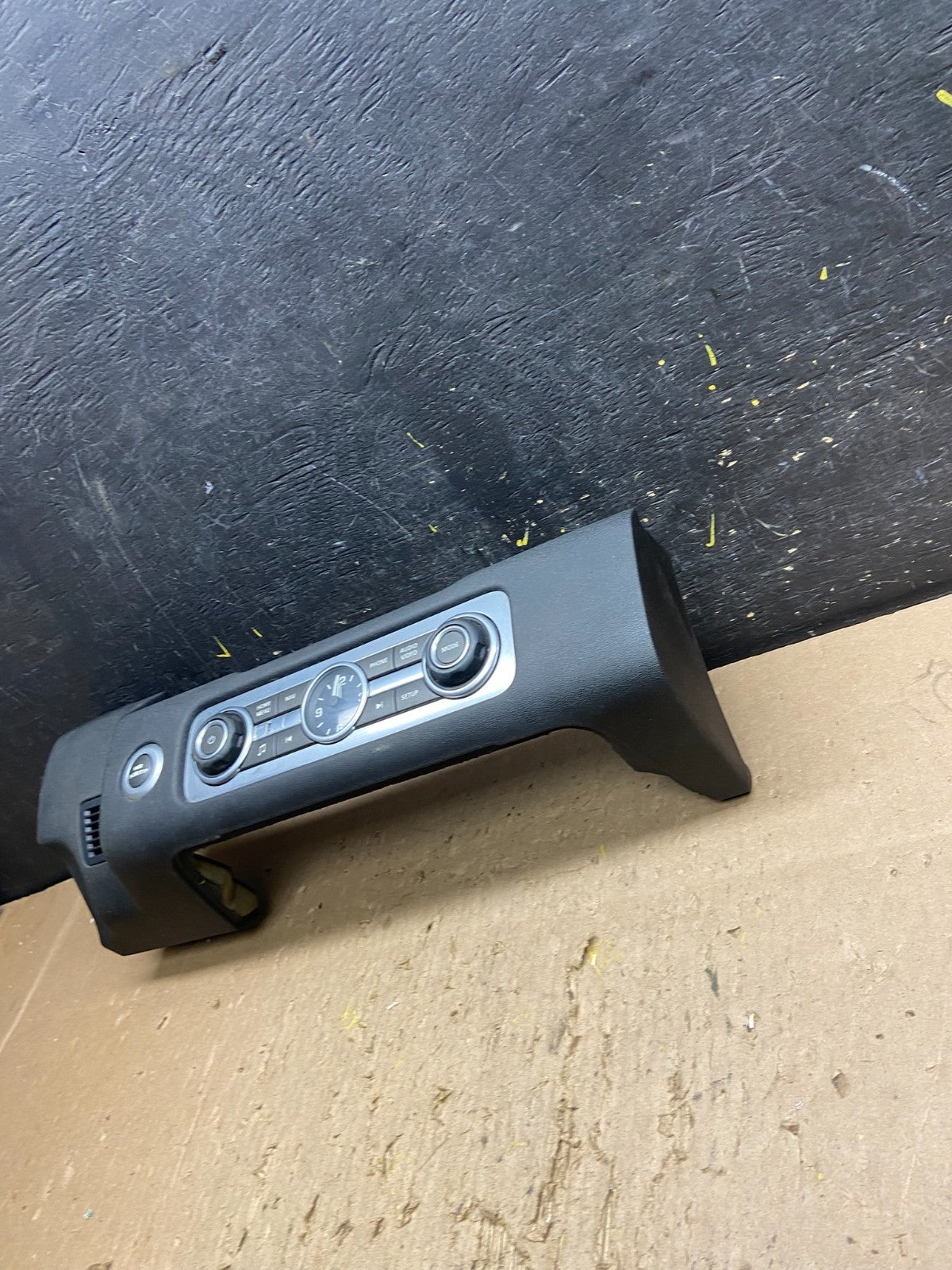 2010-2013 Land Rover Range Rover Radio Media Infotainment Controls t8670 DG2